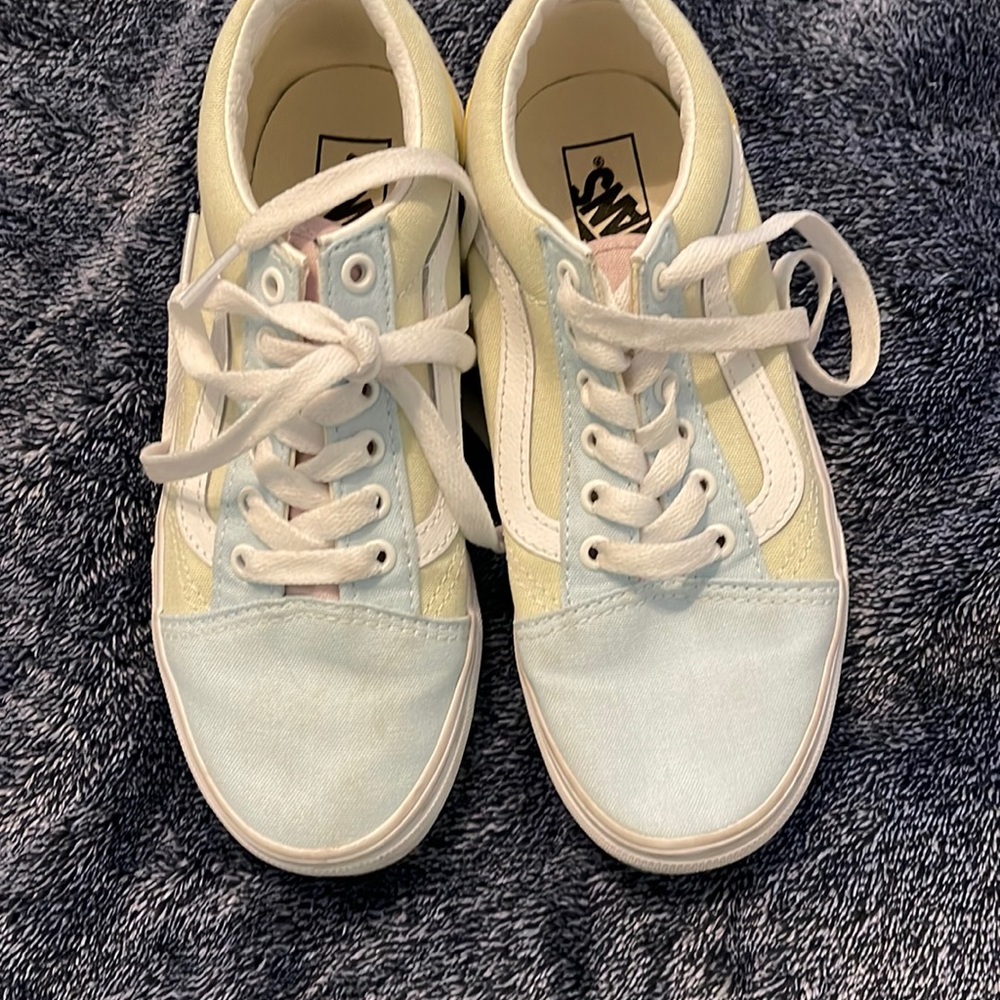 Like new vans